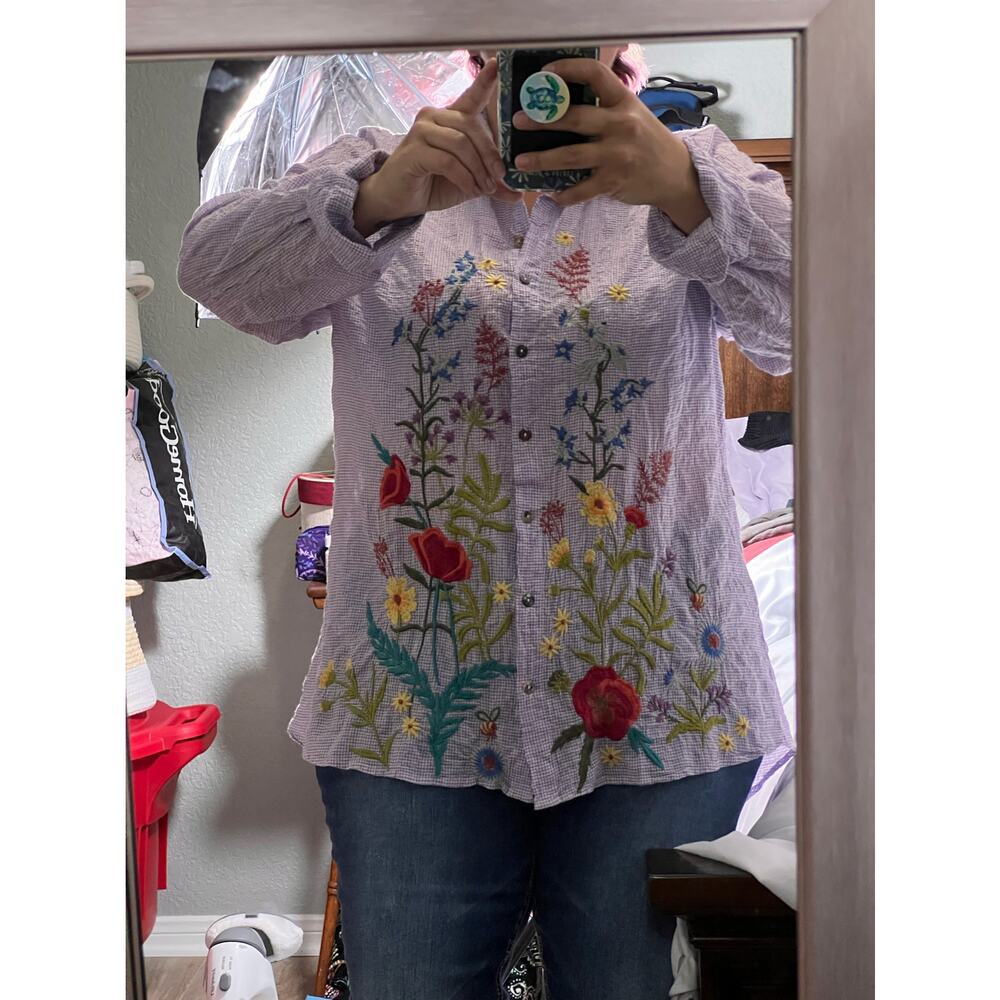 NWT, Johnny Was, blouse, with beautiful embroidery embellishments.